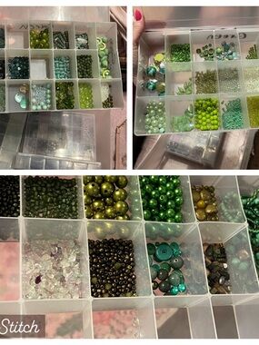 3️⃣ Containers of Green Beads Jewelry/Craft Supplies